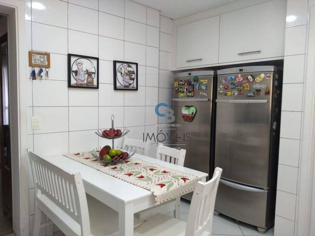 Apartamento à venda com 3 quartos, 151m² - Foto 8