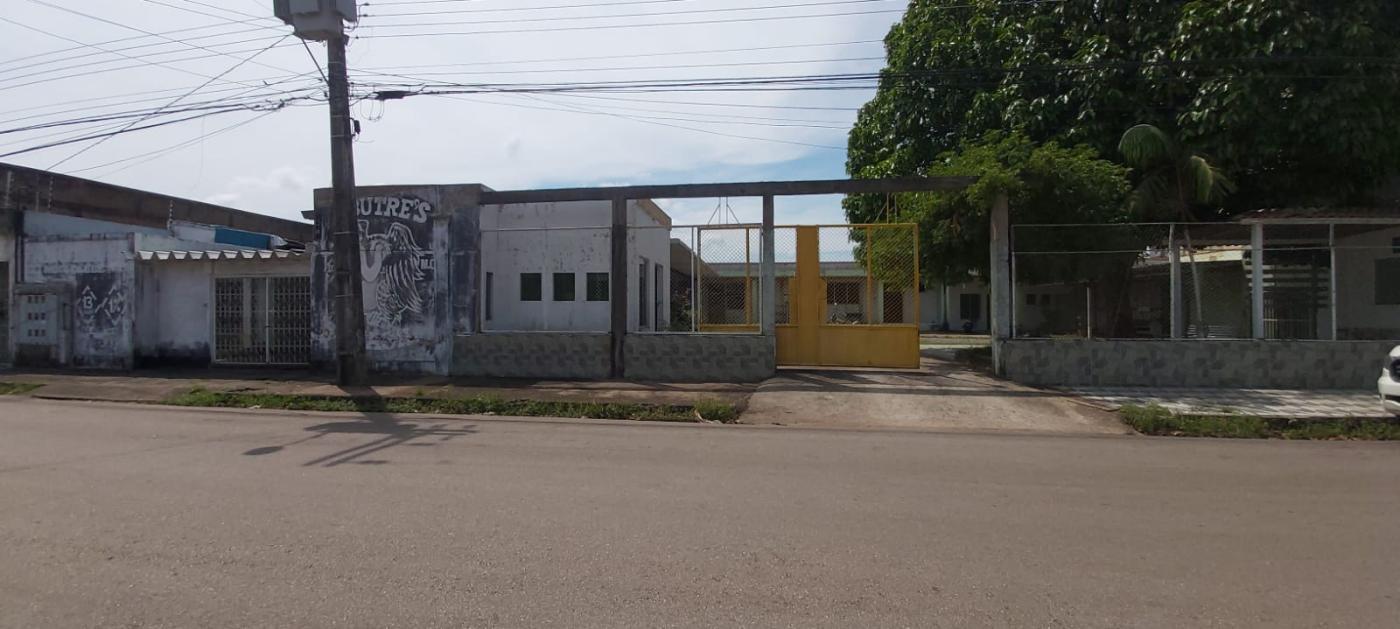 Prédio Inteiro à venda com 2 quartos, 696m² - Foto 8