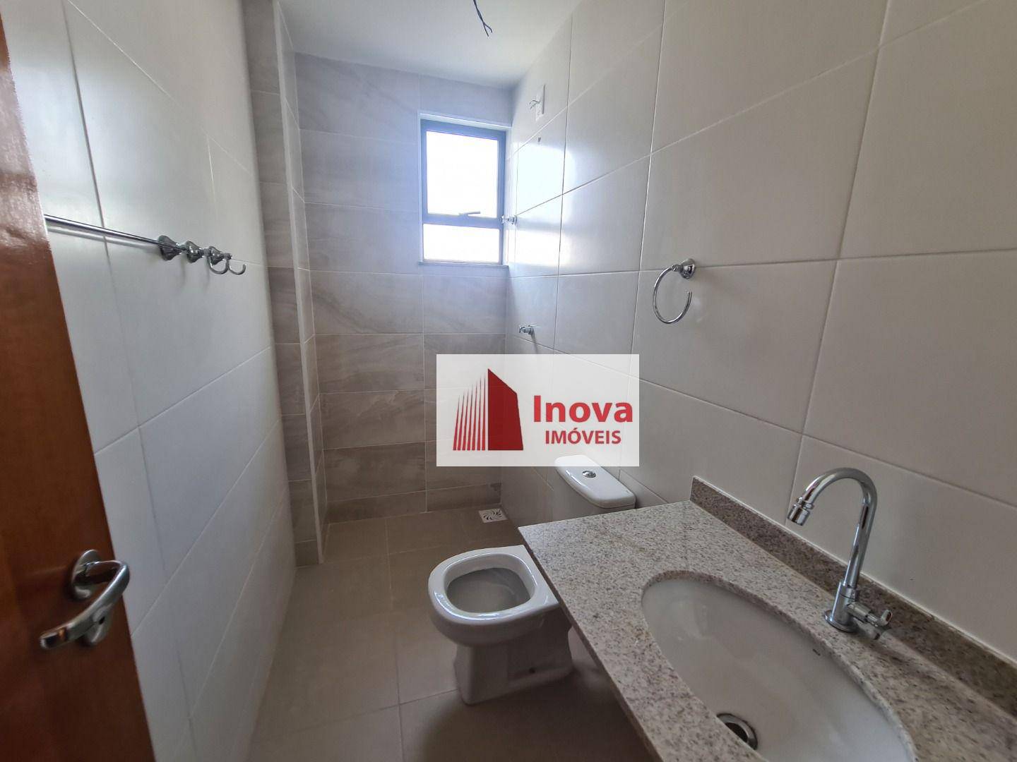 Apartamento à venda com 2 quartos, 75m² - Foto 9