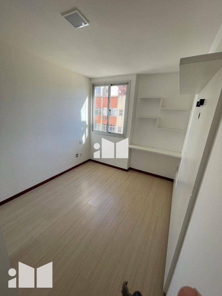 Apartamento à venda com 2 quartos, 60m² - Foto 10