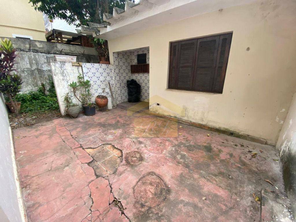 Sobrado à venda com 4 quartos, 300m² - Foto 14