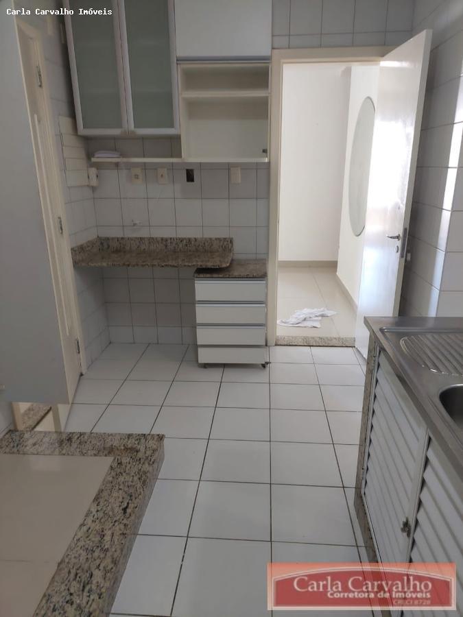 Apartamento à venda com 3 quartos, 90m² - Foto 2