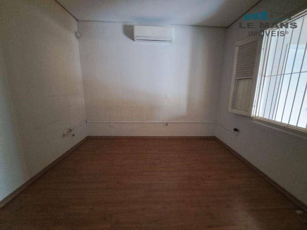 Casa para alugar com 1 quarto, 245m² - Foto 6