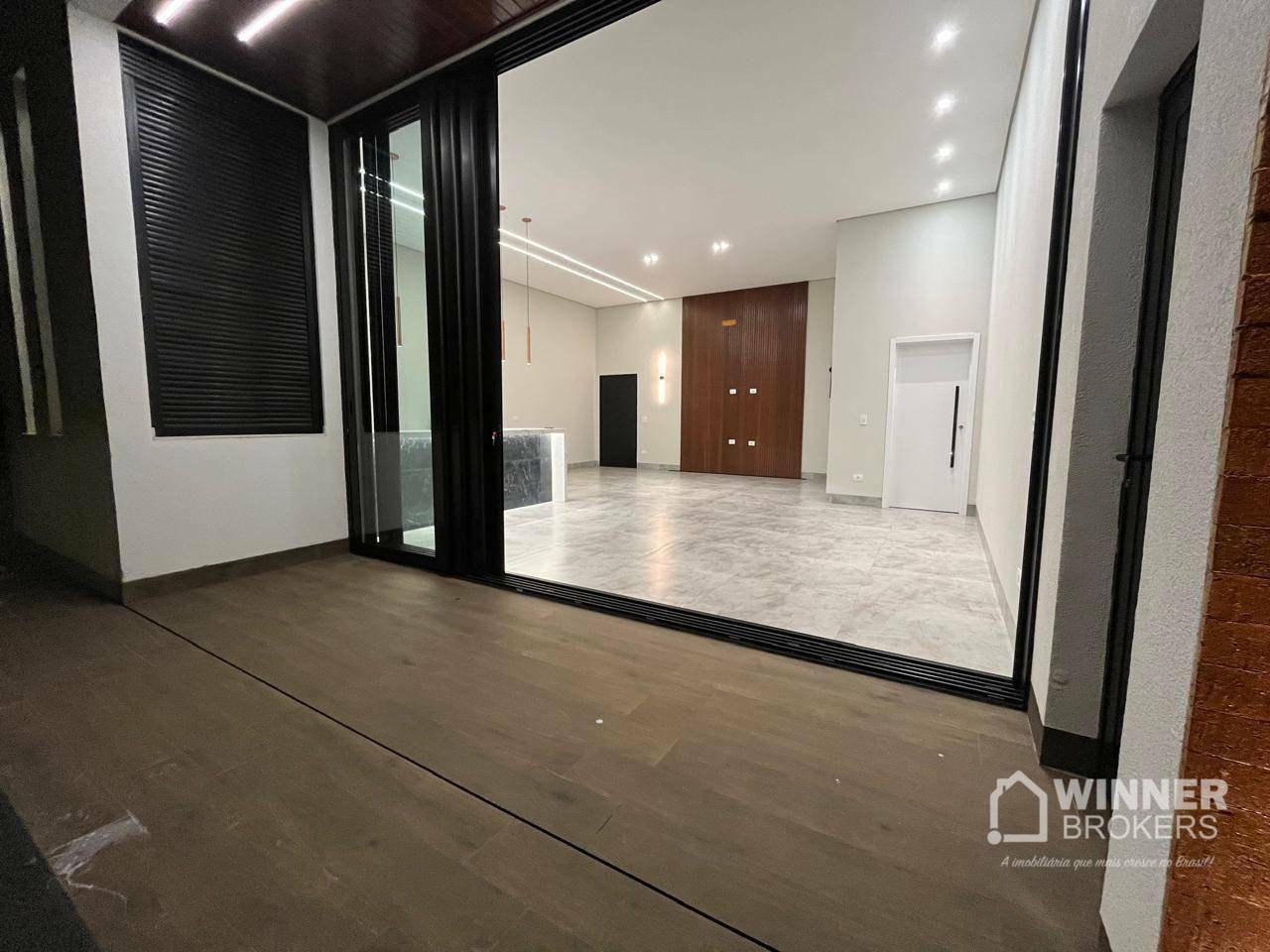 Casa à venda com 3 quartos, 160m² - Foto 2