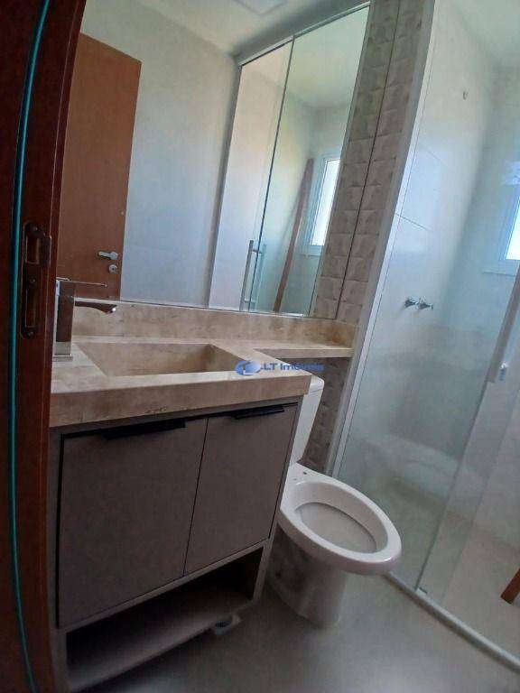 Apartamento para alugar com 3 quartos, 78m² - Foto 4