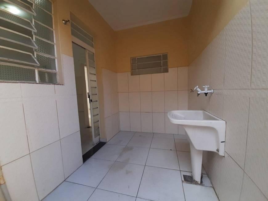 Casa para alugar com 3 quartos, 258m² - Foto 14