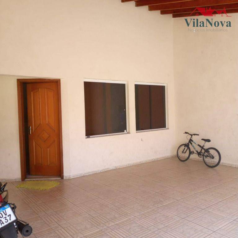 Casa à venda com 3 quartos, 154m² - Foto 2