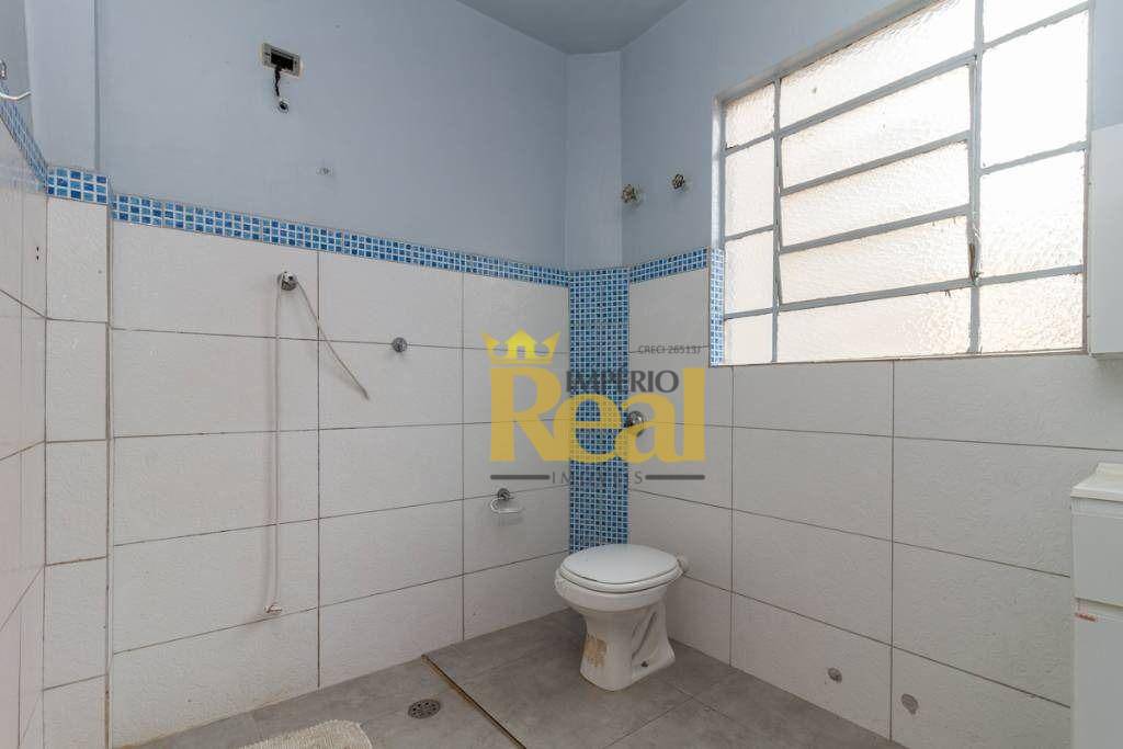 Casa para alugar com 3 quartos, 400m² - Foto 15