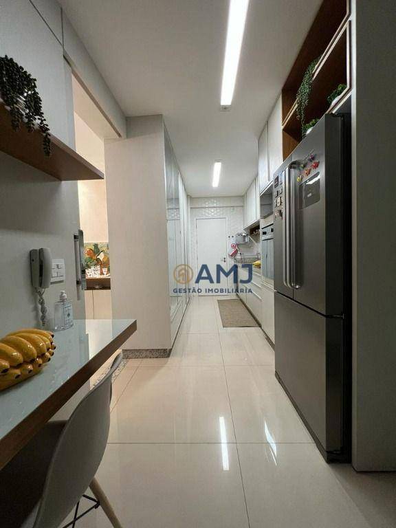 Apartamento à venda com 3 quartos, 160m² - Foto 17