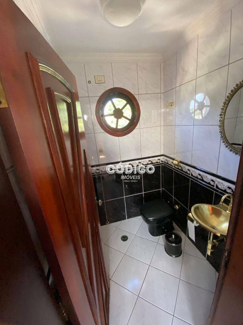 Sobrado à venda com 3 quartos, 256m² - Foto 22