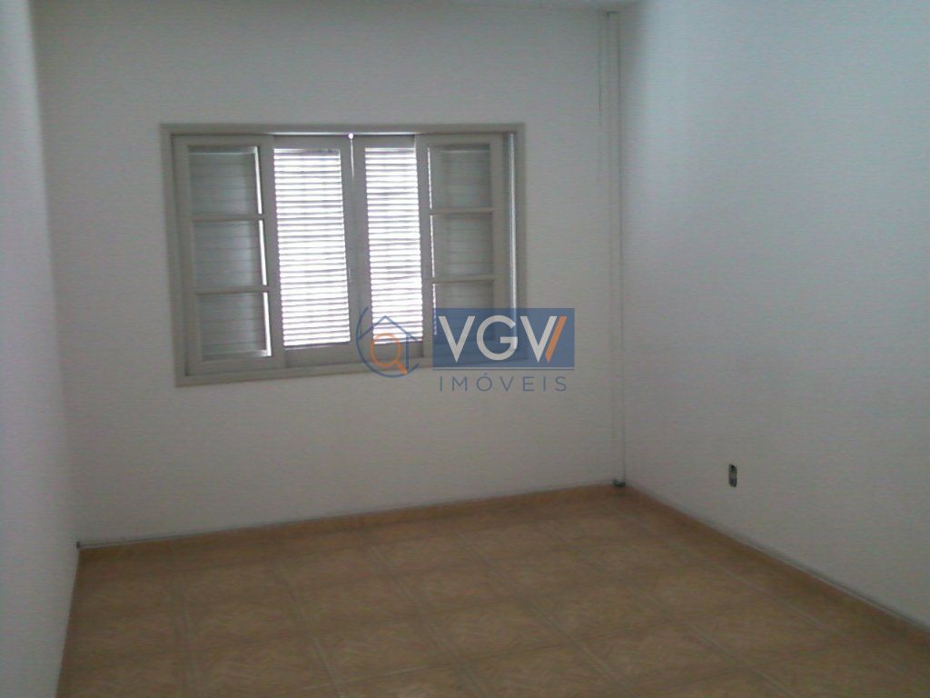 Casa para alugar com 3 quartos, 280m² - Foto 14