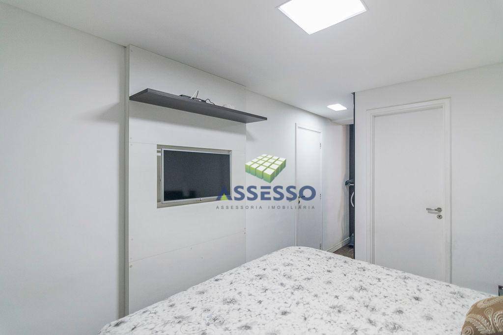 Apartamento à venda com 2 quartos, 70m² - Foto 12