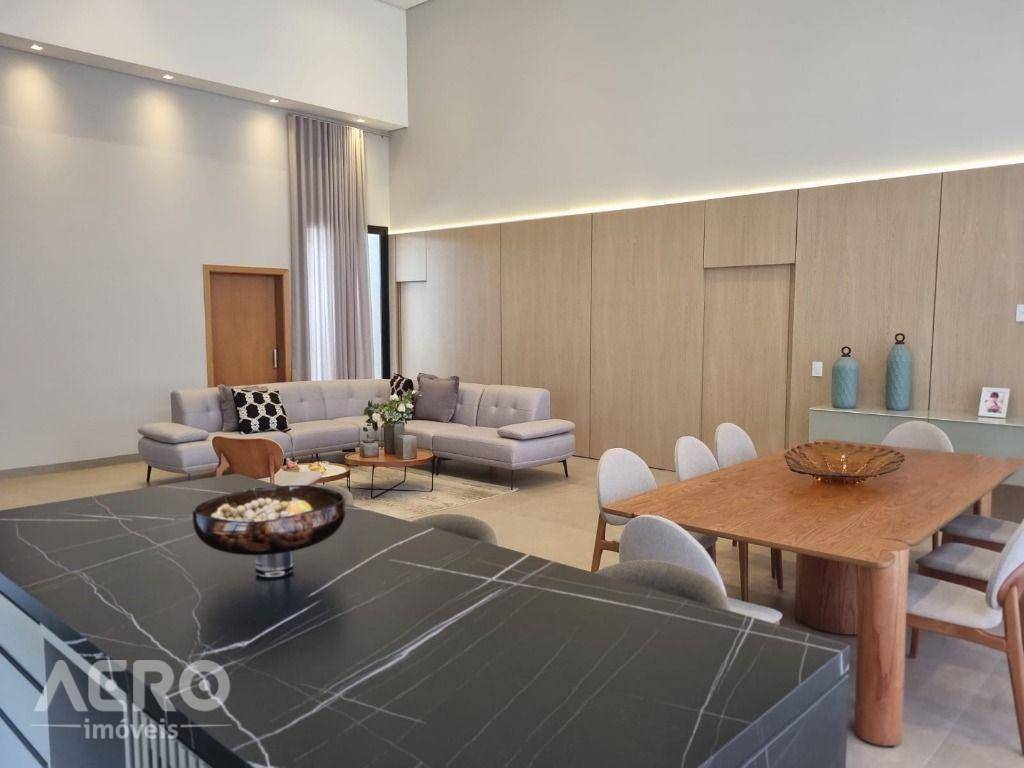 Casa de Condomínio à venda com 4 quartos, 389m² - Foto 7