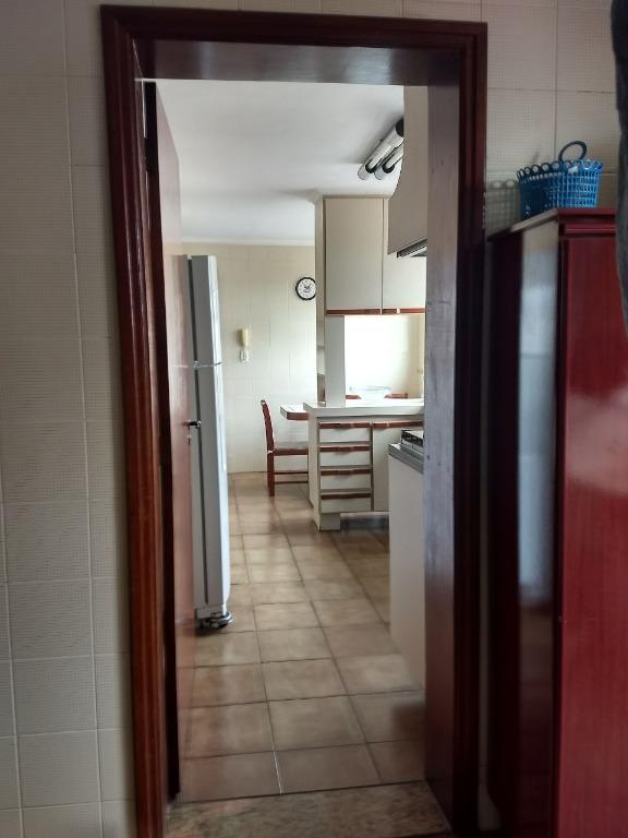 Apartamento à venda com 3 quartos, 167m² - Foto 8