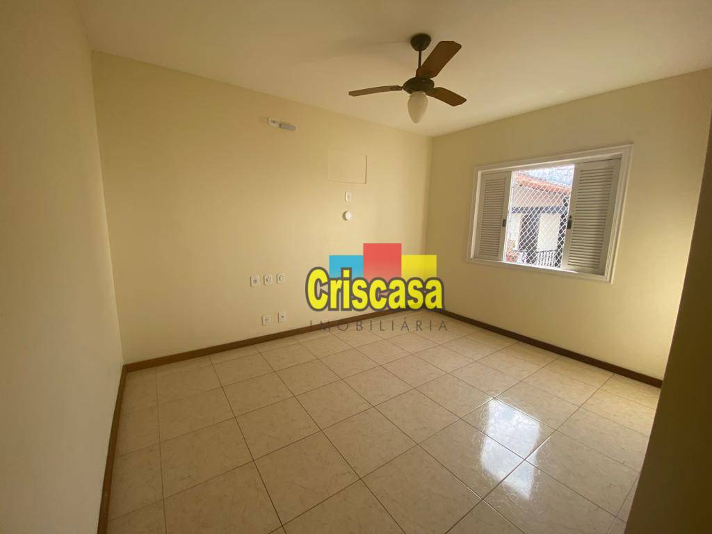 Casa de Condomínio à venda com 4 quartos, 222m² - Foto 9