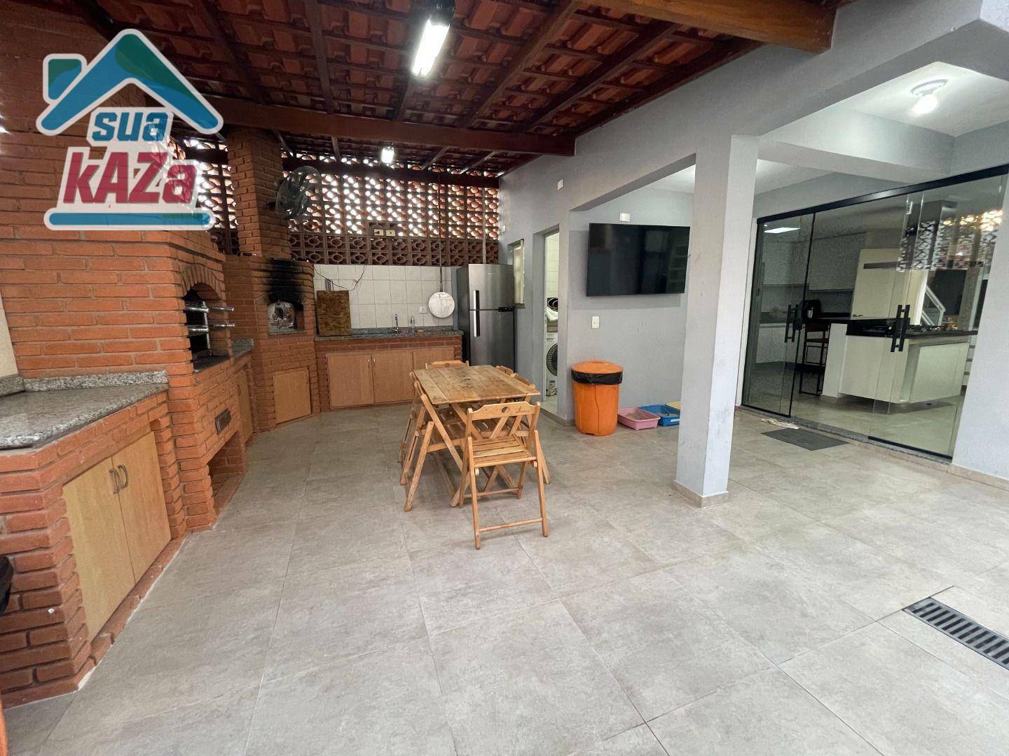 Sobrado à venda com 4 quartos, 280m² - Foto 1