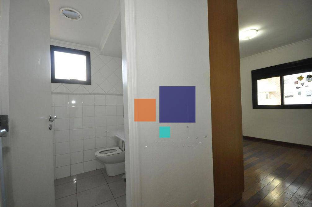 Apartamento para alugar com 4 quartos, 160m² - Foto 12