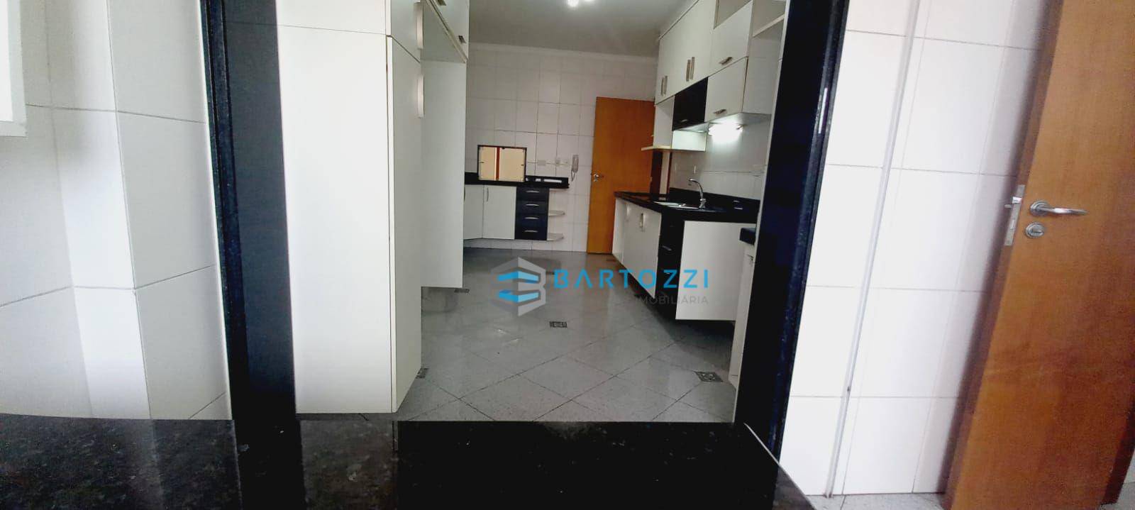 Apartamento à venda com 3 quartos, 164m² - Foto 15