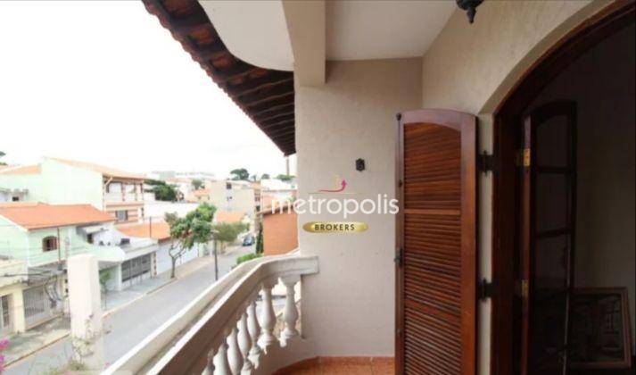 Apartamento à venda com 3 quartos, 222m² - Foto 2