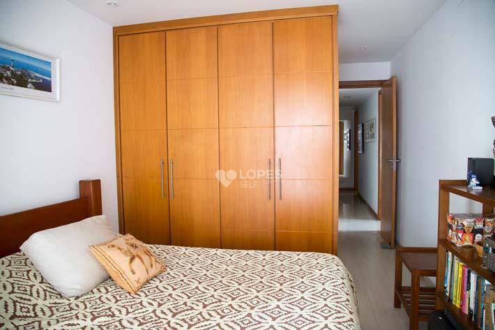 Apartamento à venda com 4 quartos, 195m² - Foto 8