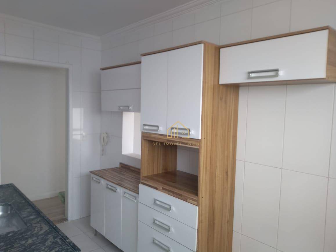 Apartamento para alugar com 3 quartos, 74m² - Foto 1