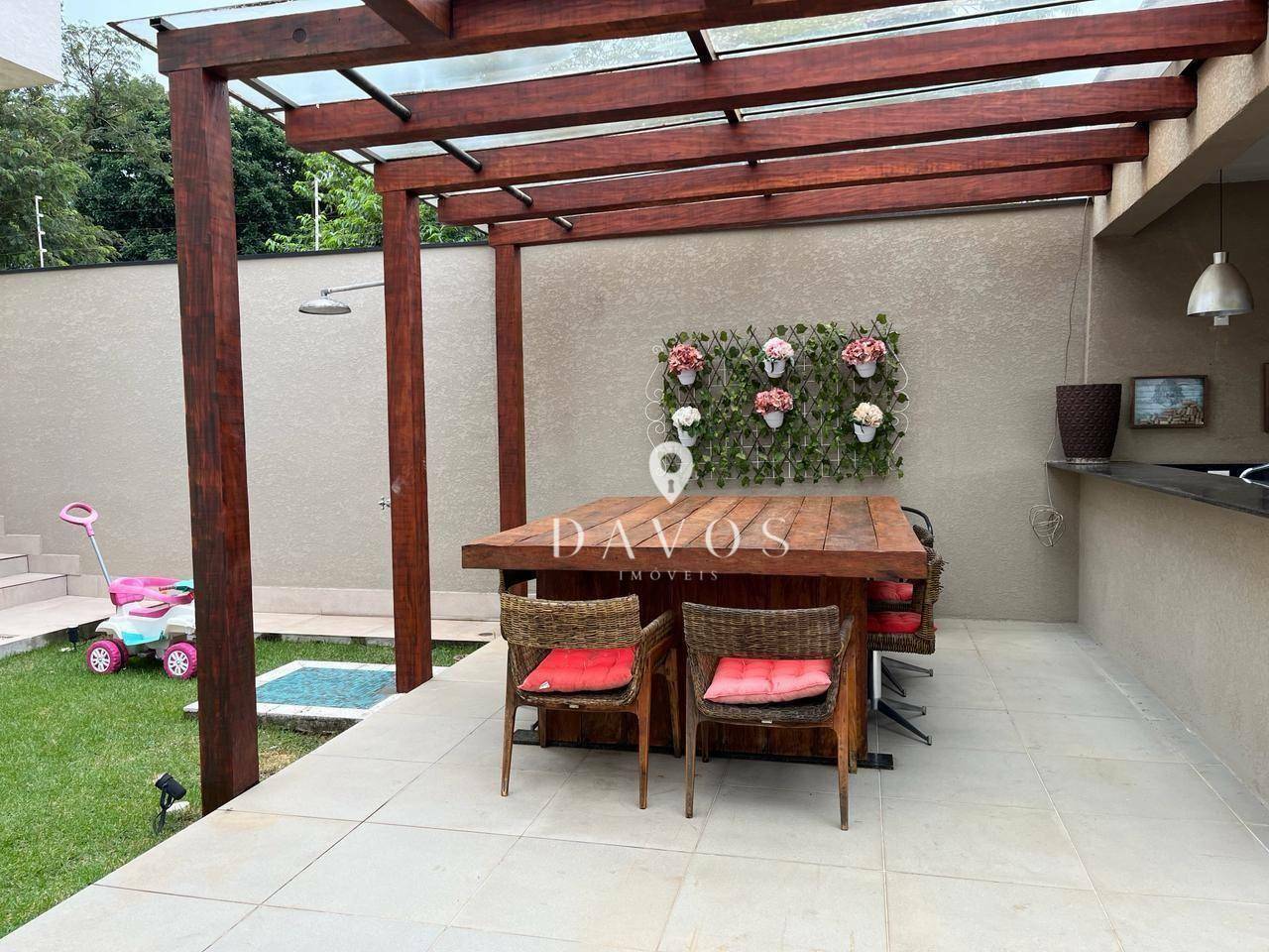 Sobrado, 3 quartos, 291 m² - Foto 4