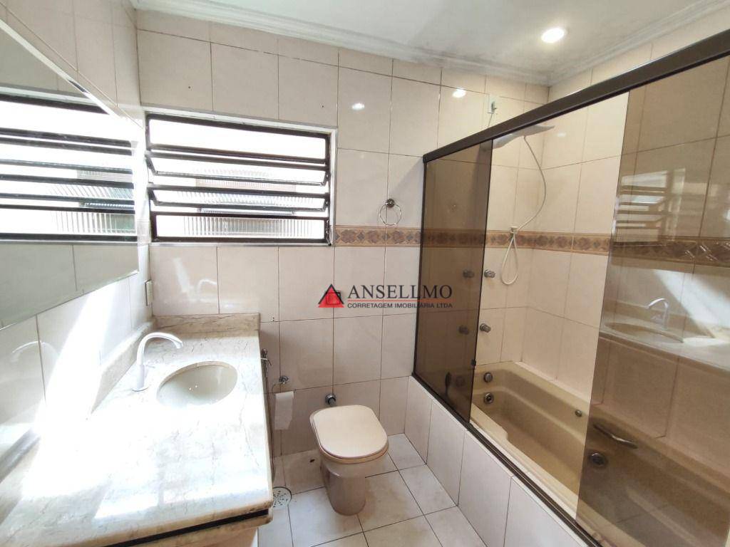 Casa à venda e aluguel com 3 quartos, 209m² - Foto 20