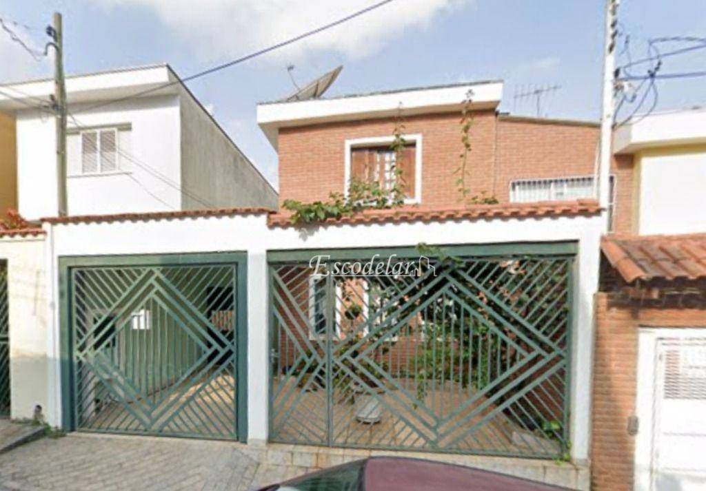 Sobrado à venda com 4 quartos, 225m² - Foto 1