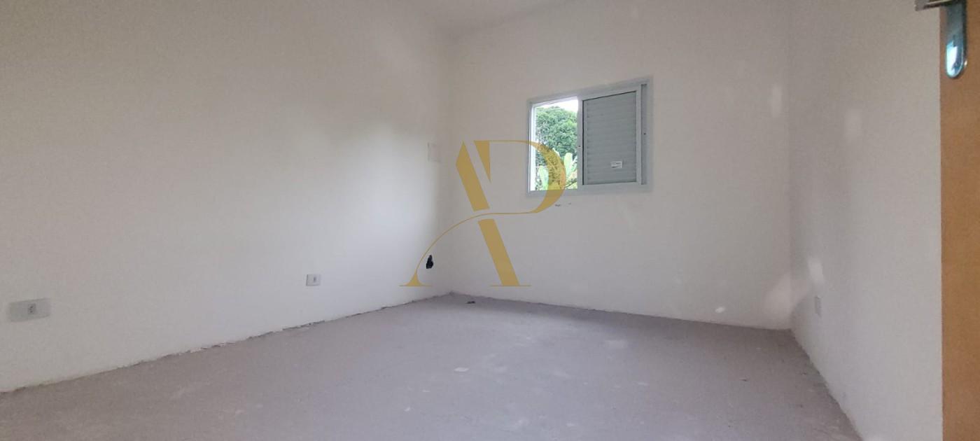 Casa à venda com 2 quartos, 64m² - Foto 9