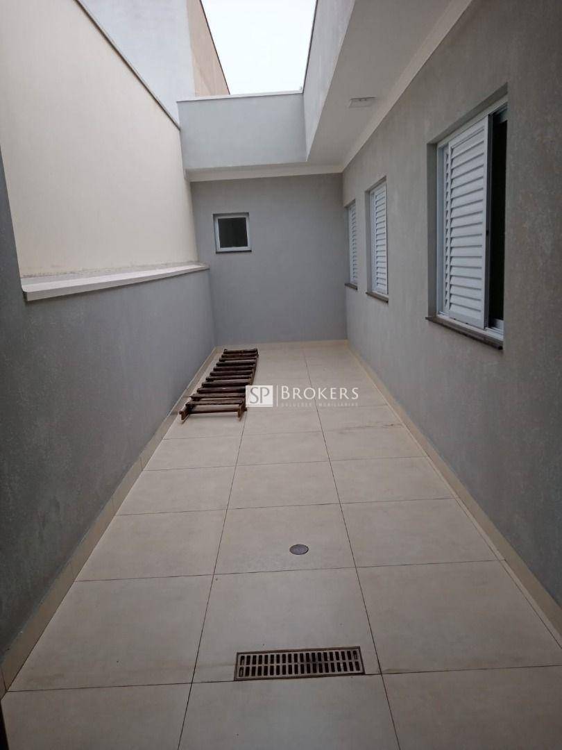 Casa à venda com 3 quartos, 125m² - Foto 1