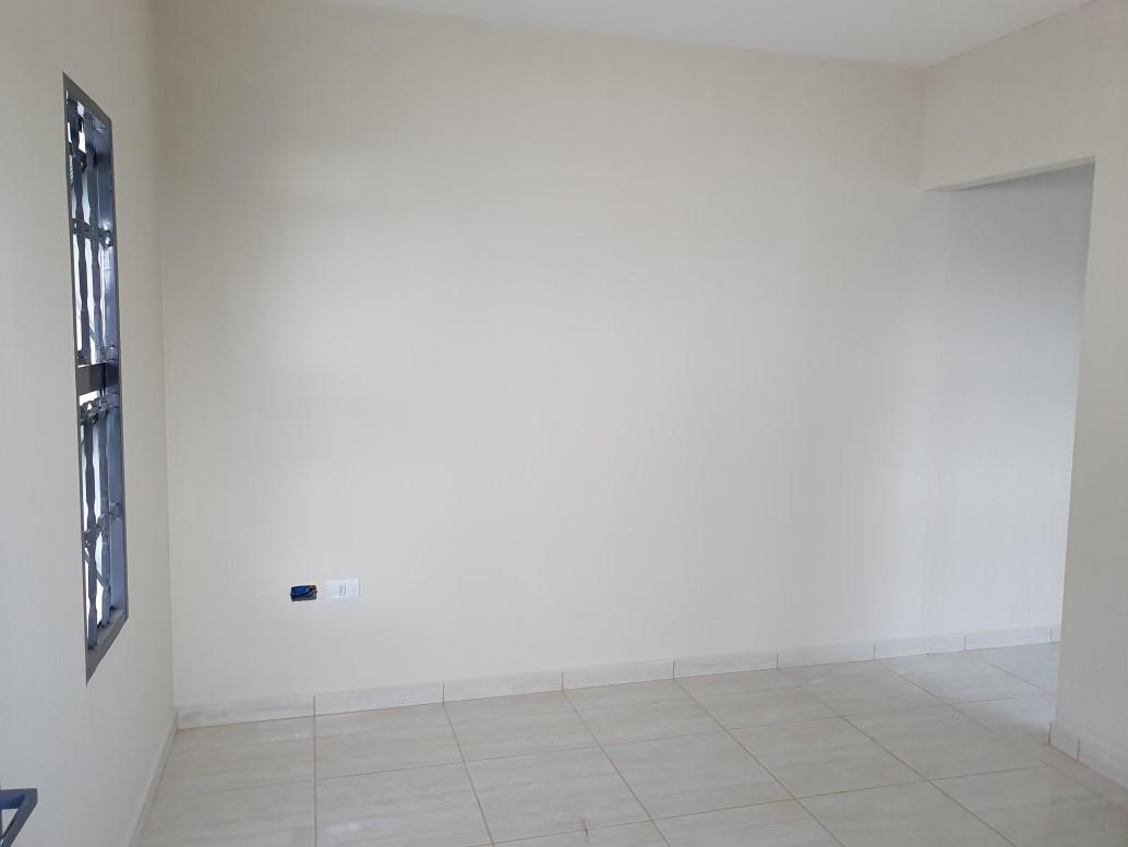 Casa à venda com 2 quartos, 150m² - Foto 2