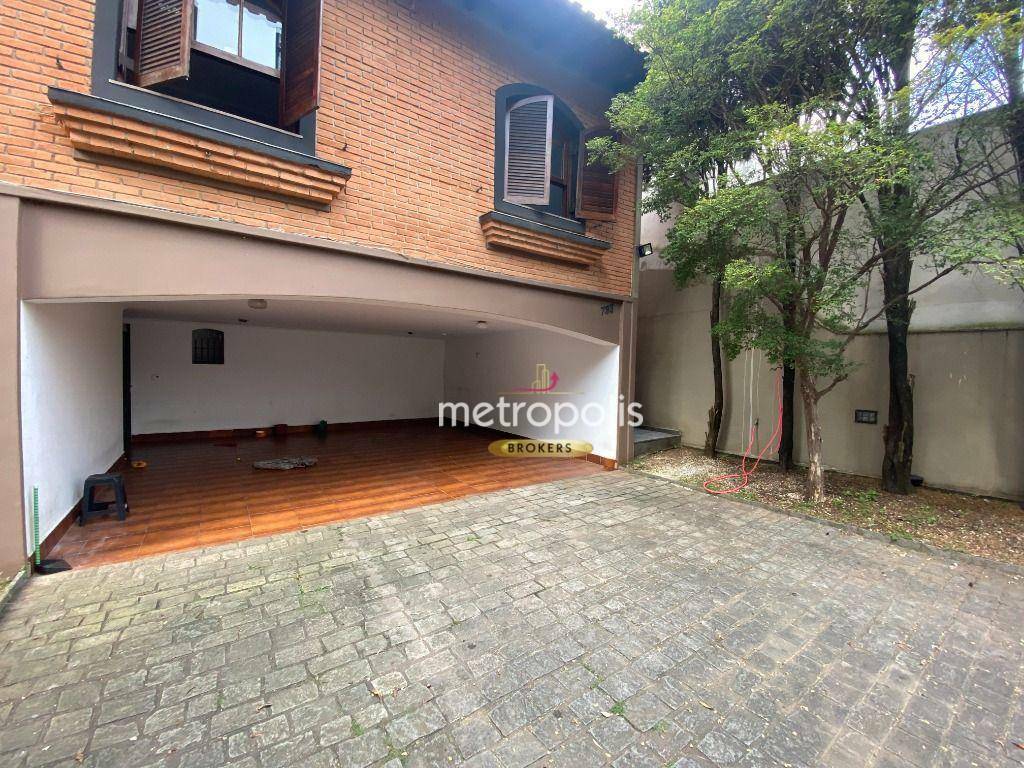 Casa à venda com 3 quartos, 256m² - Foto 2