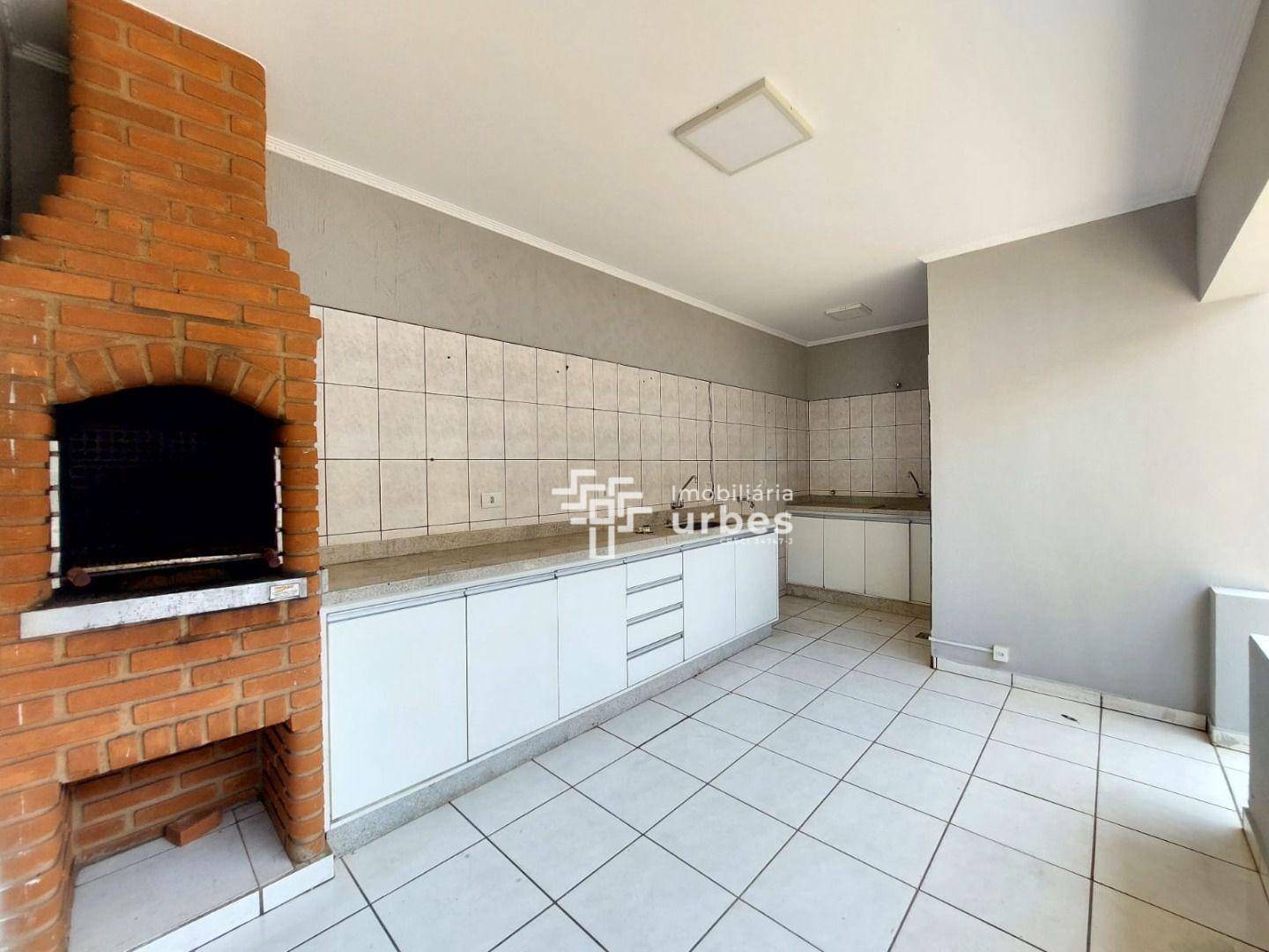 Casa para alugar com 3 quartos, 225m² - Foto 19