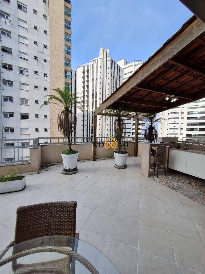 Cobertura, 3 quartos, 220 m² - Foto 4