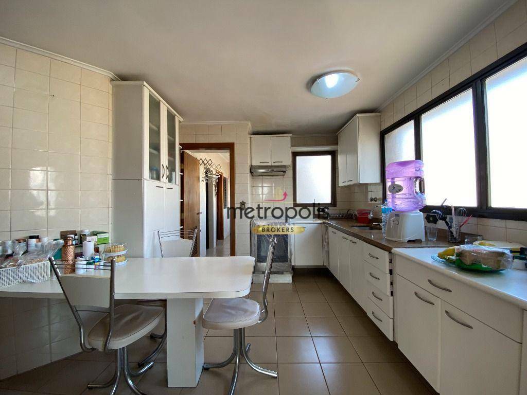 Apartamento à venda com 3 quartos, 178m² - Foto 20