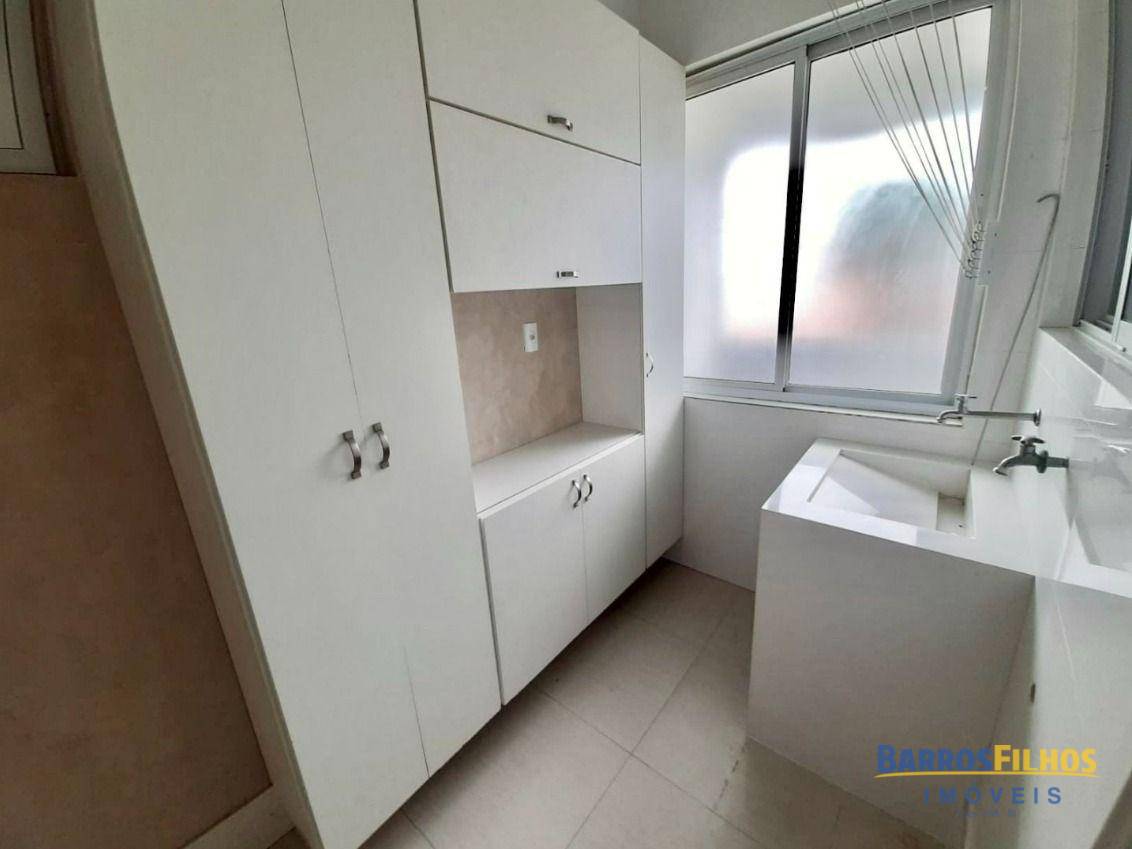 Apartamento à venda com 3 quartos, 140m² - Foto 14