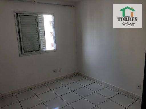 Apartamento à venda com 2 quartos, 75m² - Foto 16