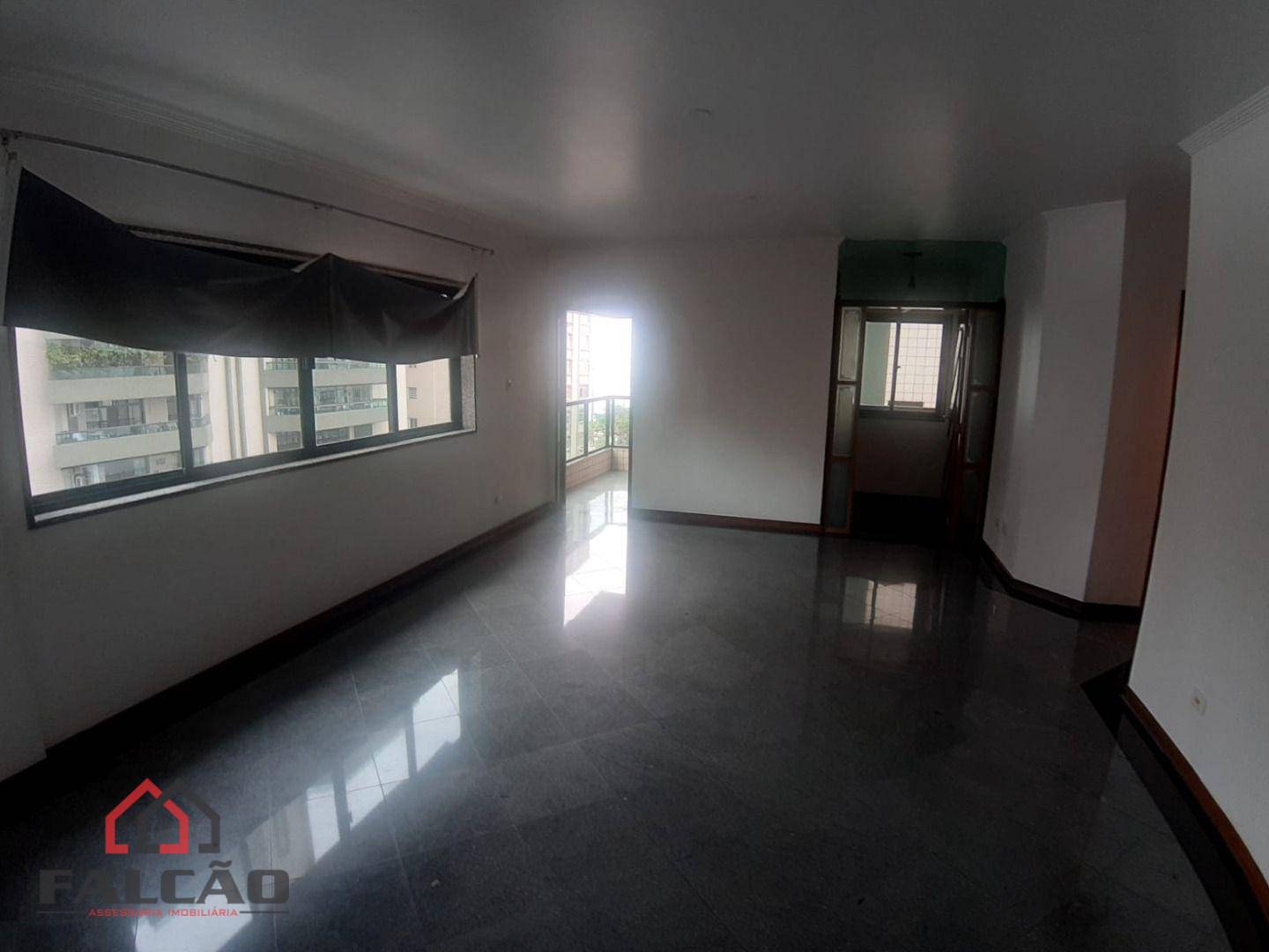 Apartamento à venda e aluguel com 3 quartos, 140m² - Foto 2