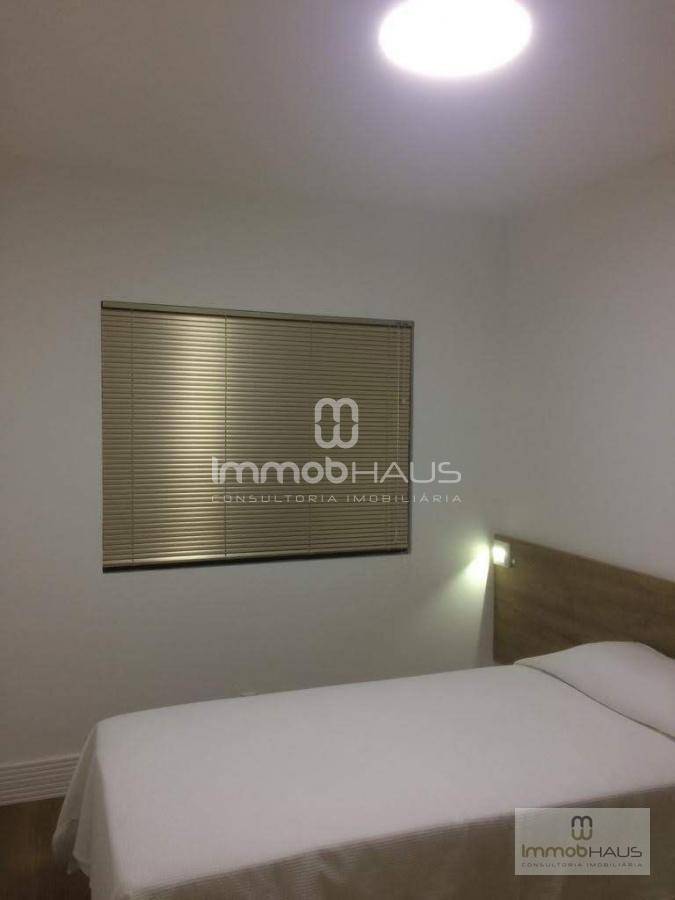 Apartamento à venda com 3 quartos, 116m² - Foto 12