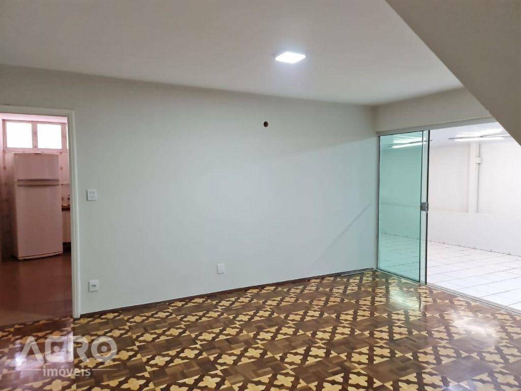 Casa para alugar, 251m² - Foto 9