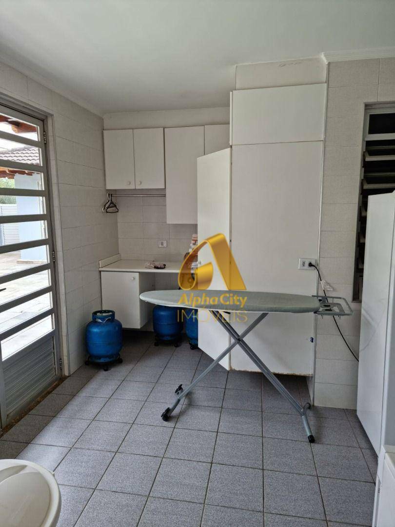 Casa de Condomínio à venda e aluguel com 5 quartos, 700m² - Foto 16