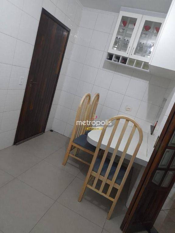 Sobrado para alugar com 3 quartos, 210m² - Foto 10