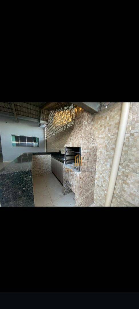 Casa à venda com 3 quartos, 97m² - Foto 1