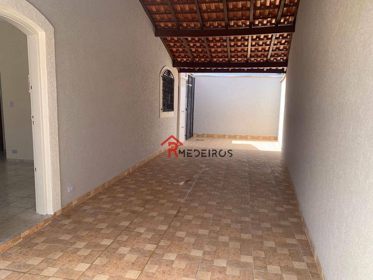 Casa à venda com 2 quartos, 68m² - Foto 5