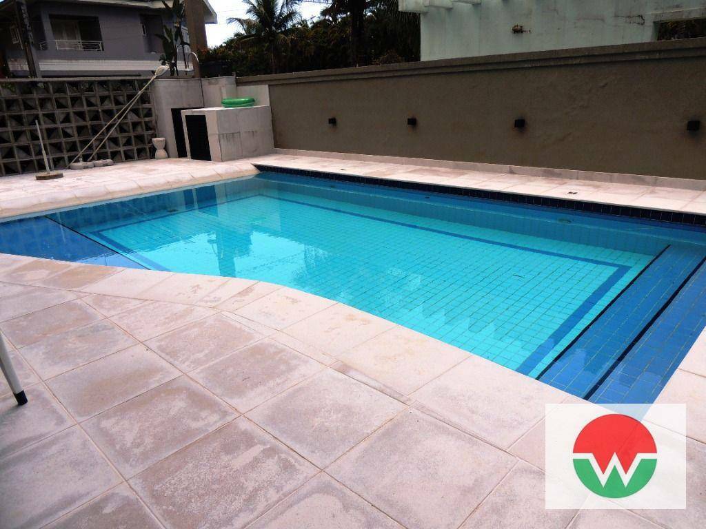 Casa de Condomínio à venda com 6 quartos, 300m² - Foto 1