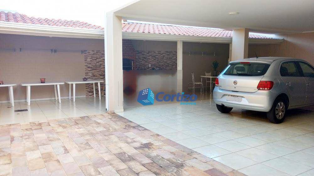 Casa à venda com 4 quartos, 380m² - Foto 16