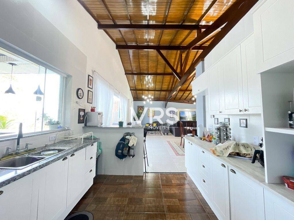 Casa de Condomínio à venda com 4 quartos, 450m² - Foto 10