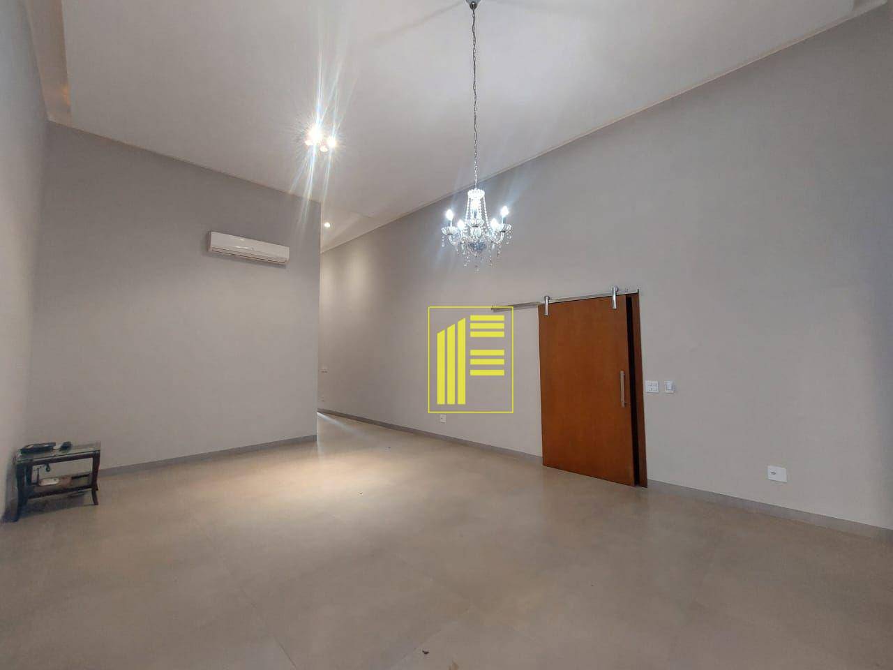 Casa de Condomínio para alugar com 3 quartos, 210m² - Foto 3