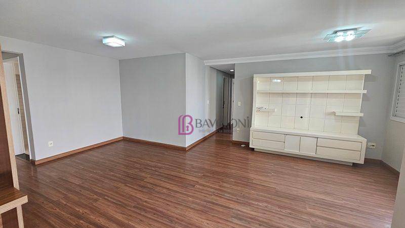 Apartamento para alugar com 3 quartos, 101m² - Foto 8