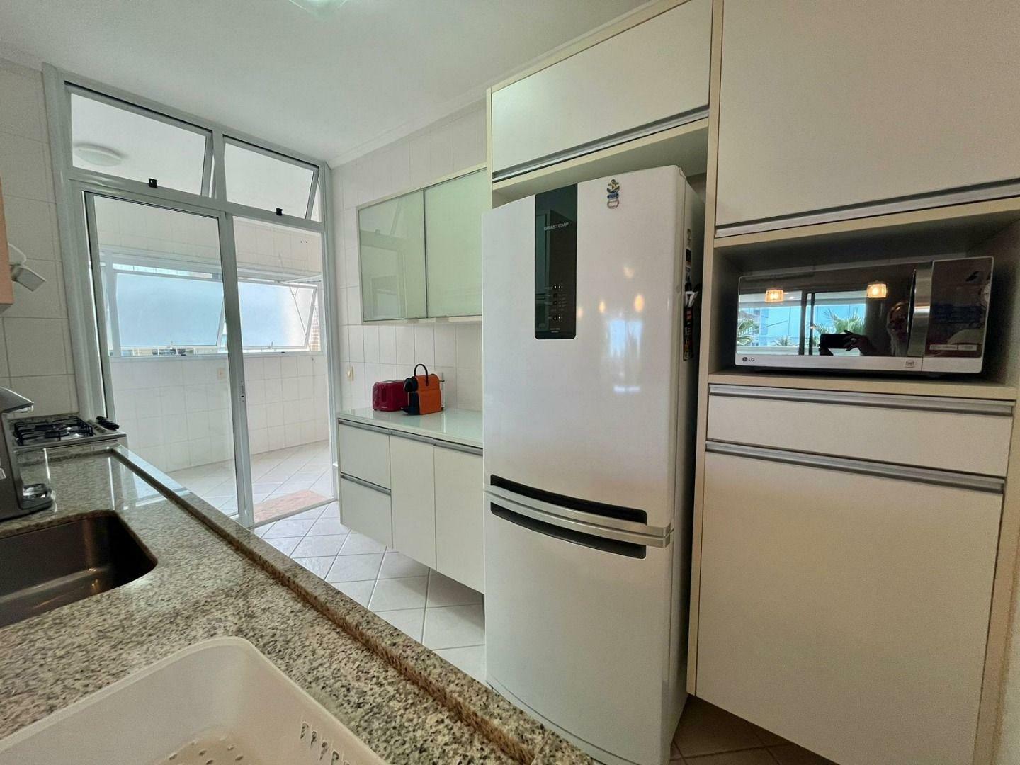 Apartamento à venda com 3 quartos, 131m² - Foto 22